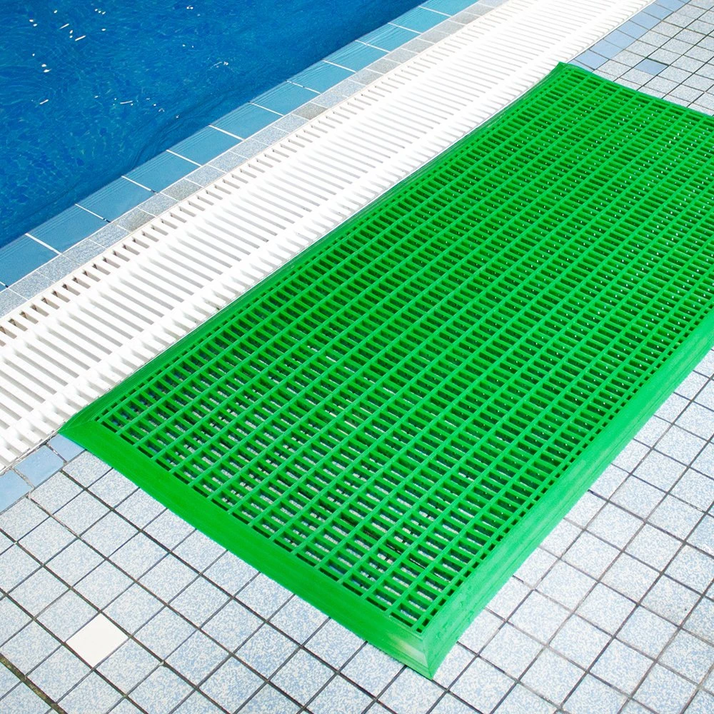 Coba Leisure & Pool Area Safety PVC Mat Green 0.60m x 1.2m 47"